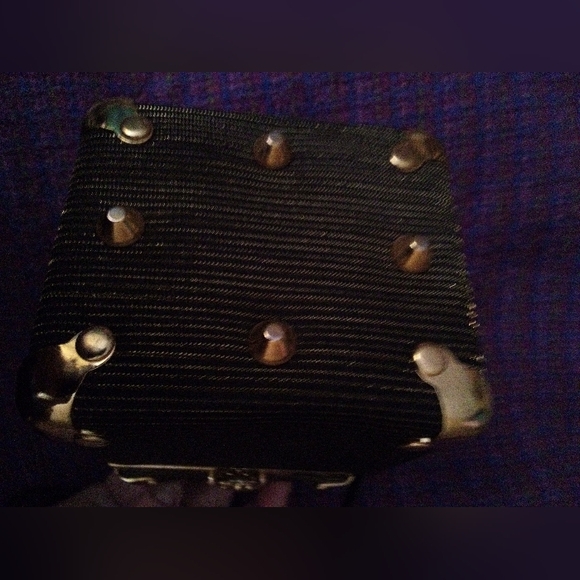 Adorable square clutch purse with shoulder strap. Interesting goldlined fabric - Picture 14 of 16